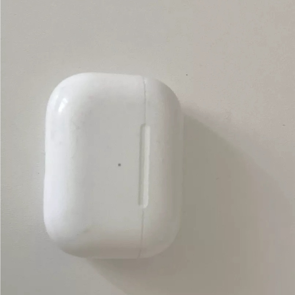 Apple Airpod Pro 1st Generation With Magsafe Charging Case (USB-C)